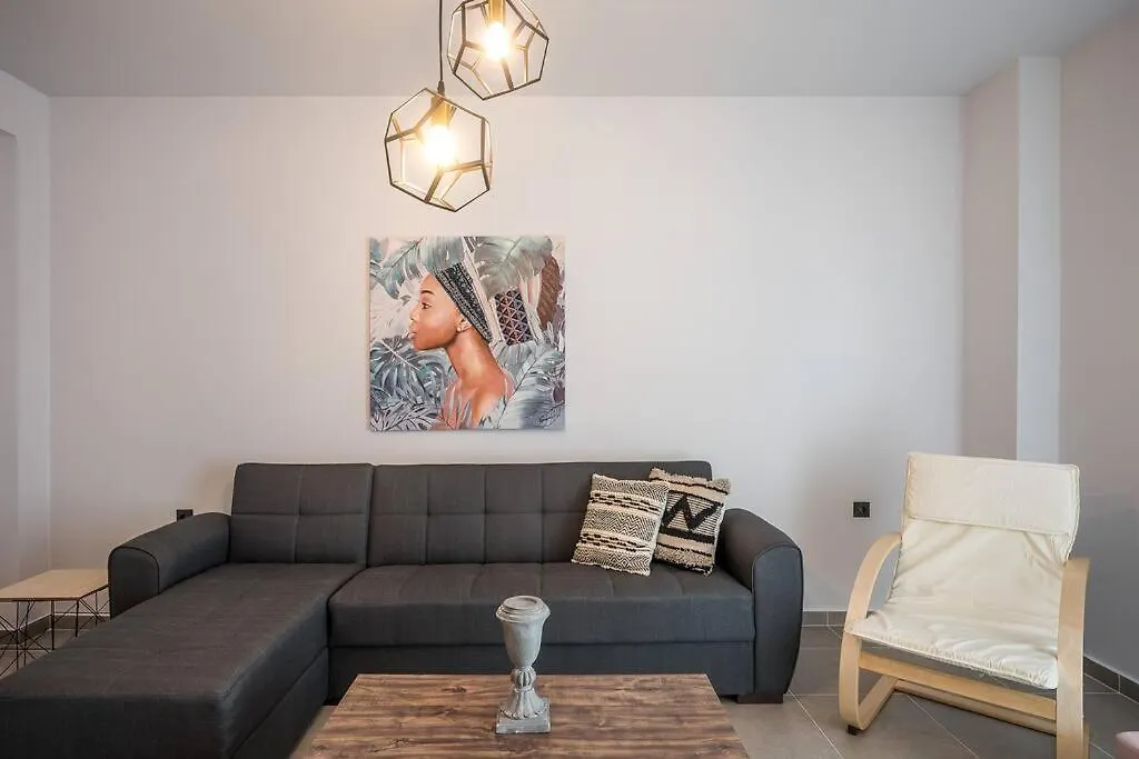 דירה הרקליון Ariadne Chic & Minimalistic Apt. יוון